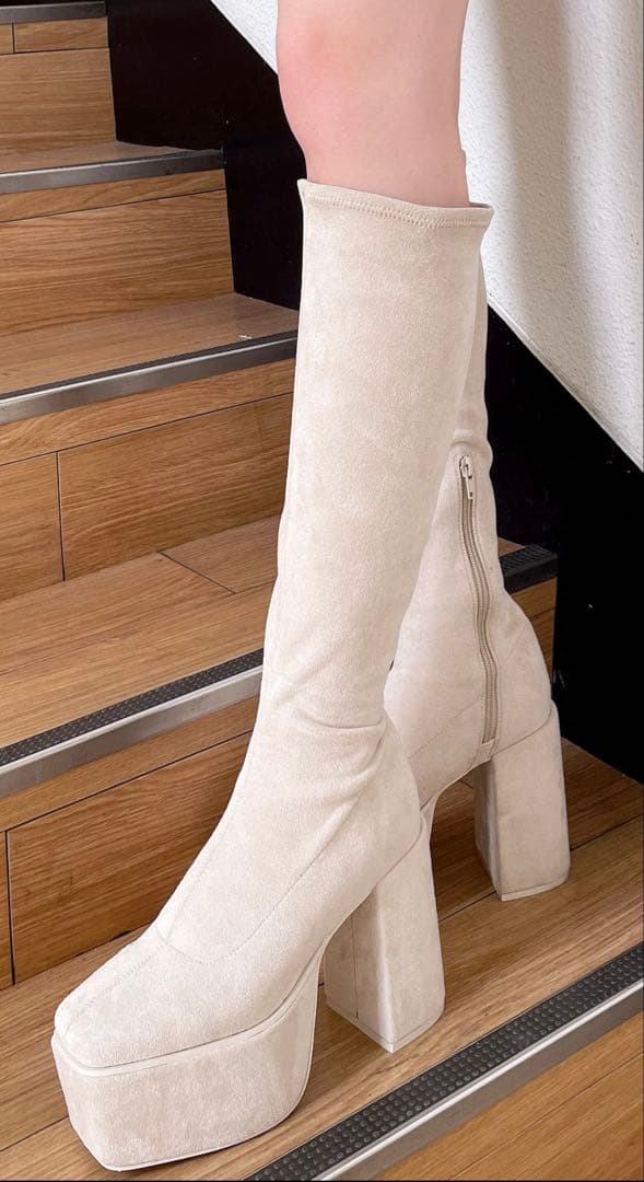 新品★GYDA★ストレッチチャンキーブーツ★ロングブーツ★アイボリーM★ジェイダ