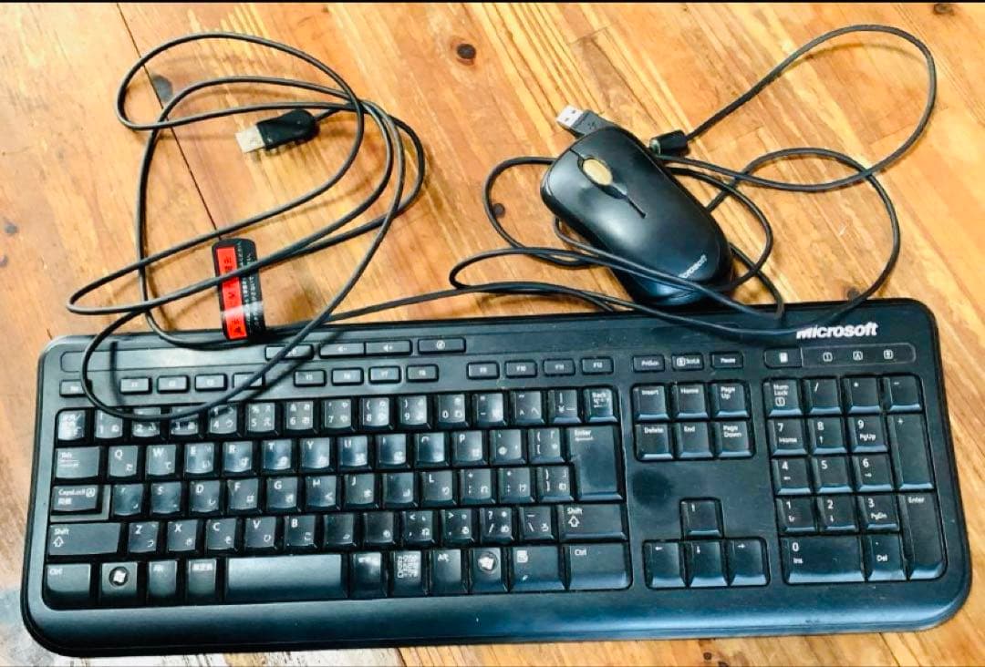 MITSUBISHI モニター （TV視聴可）モニターアーム+キーボード+マウス