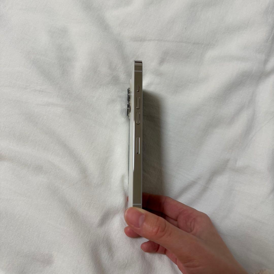 iPhone13pro シルバー　128GB SIMフリー
