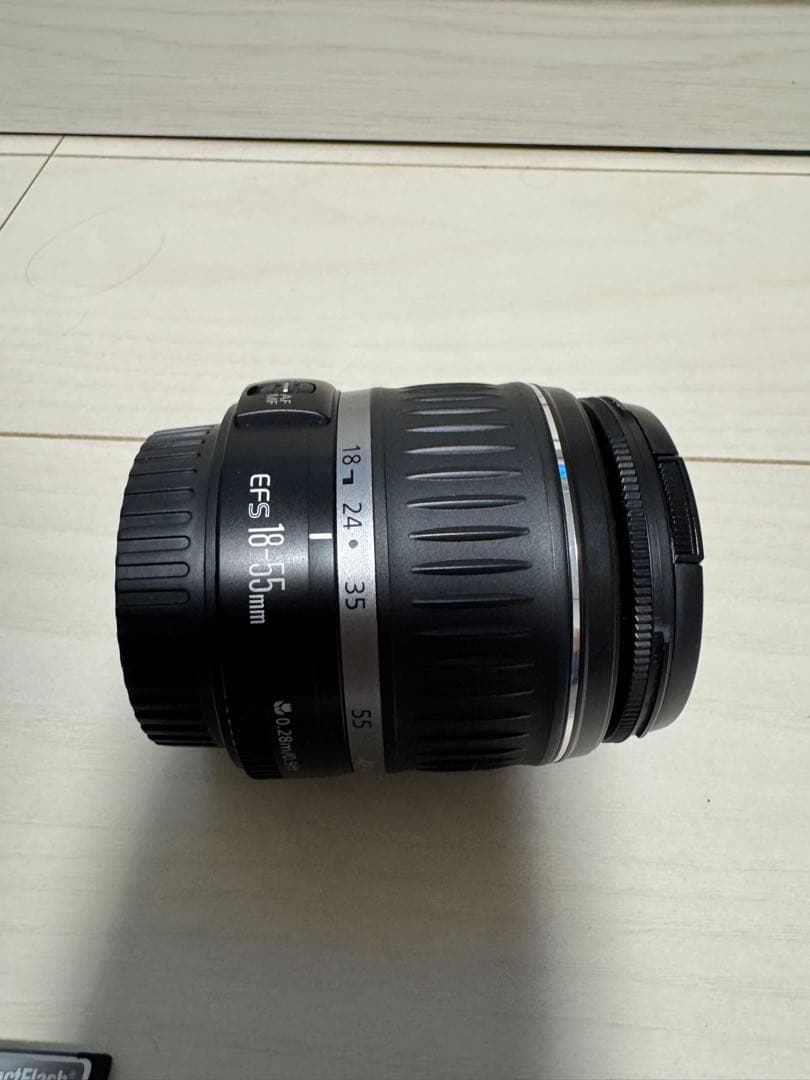 CANON キヤノン　EOS Kiss X デジタル一眼レフカメラ