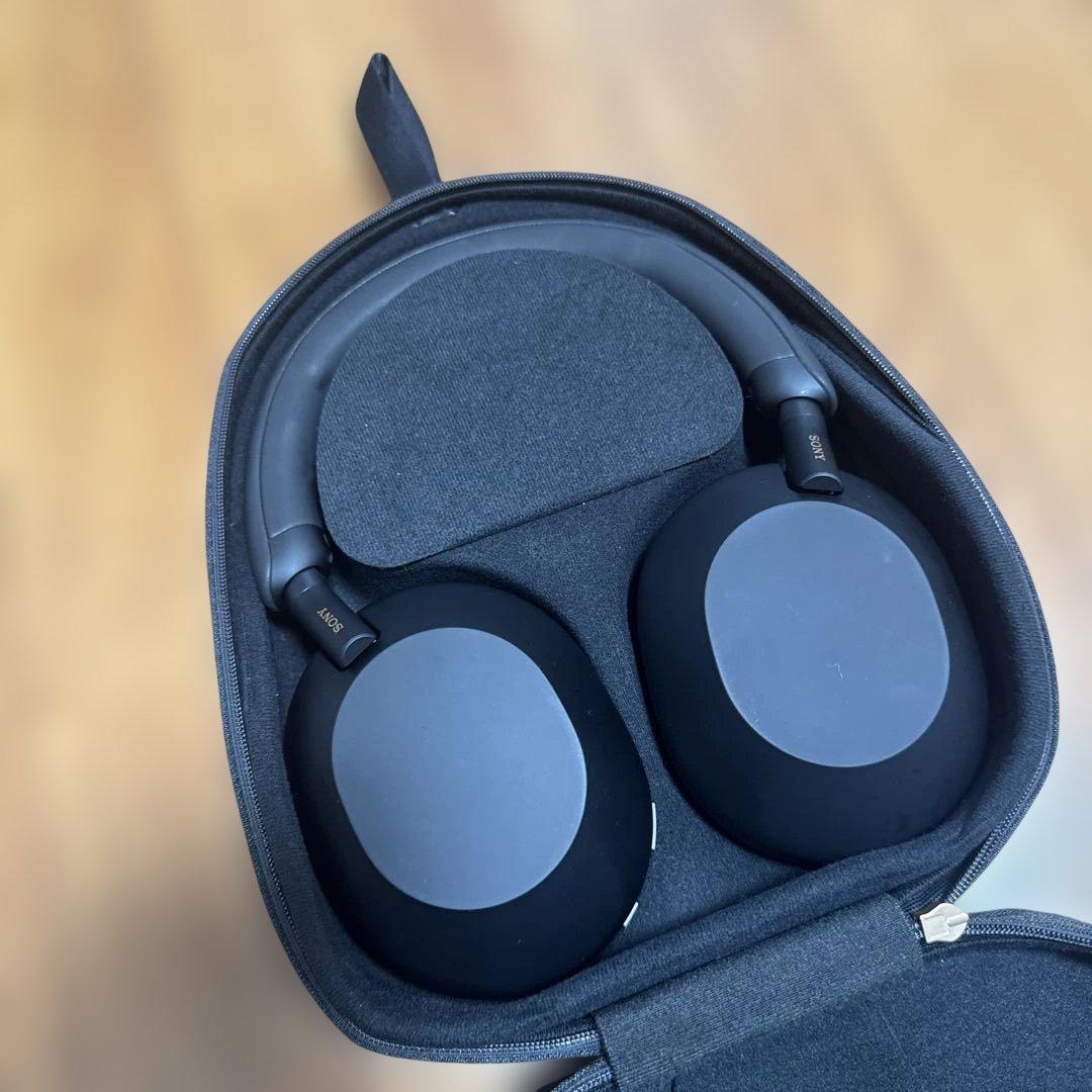 SONY ワイヤレスヘッドホン　WH-1000XM5