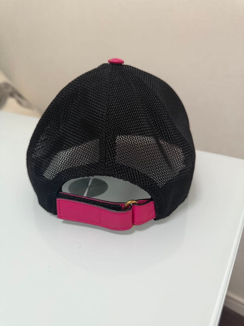 GUCCI ピンク キャップ 希少