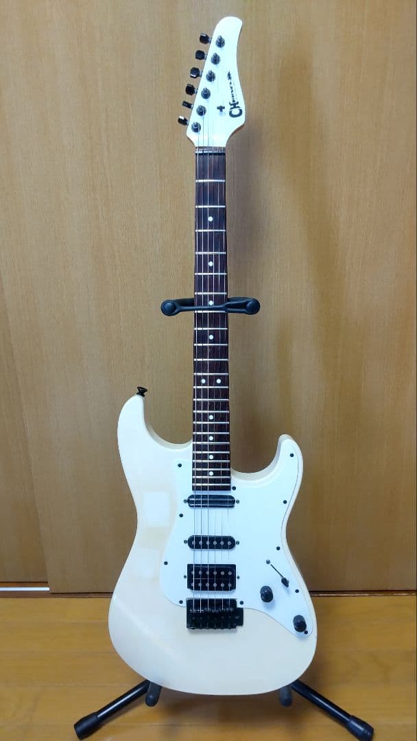 【ジャンク品】Charvel　エレキギター　ホワイト