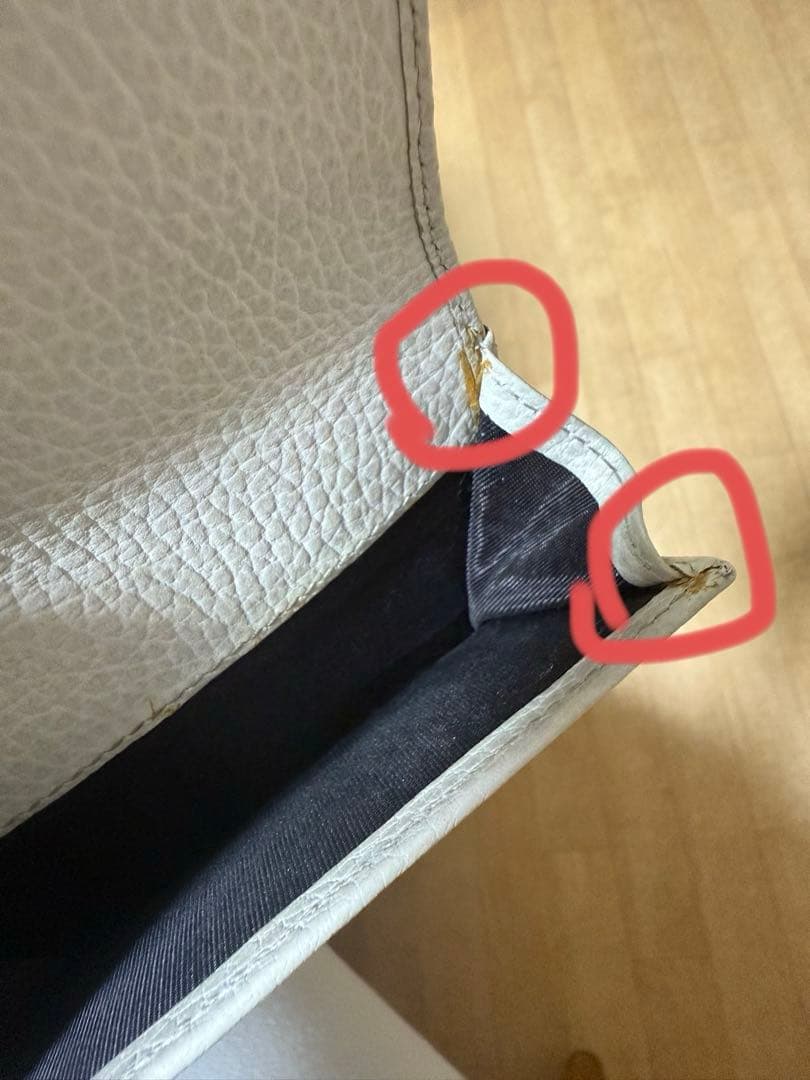 GUCCI 二つ折り財布 クリーム色