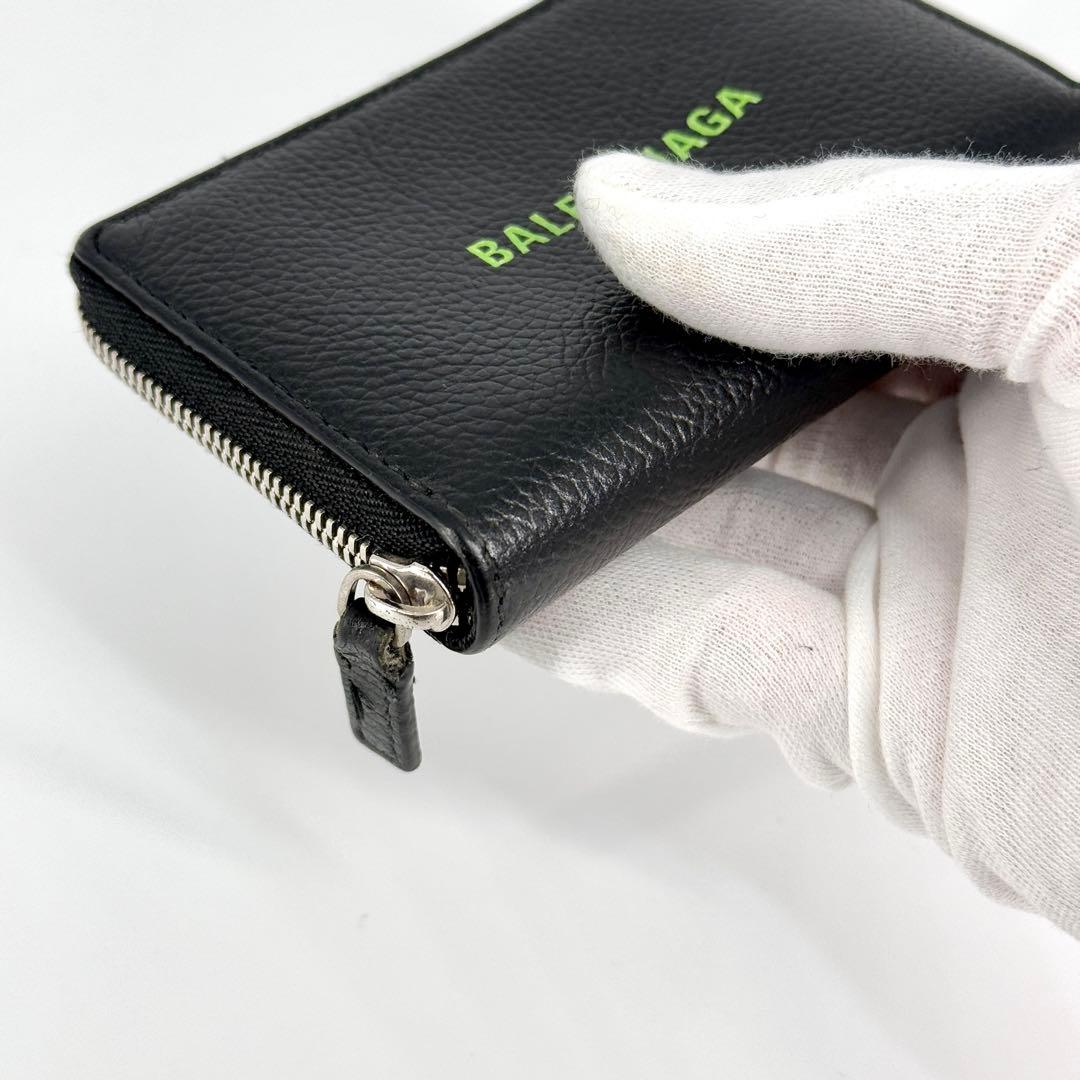 美品 バレンシアガ エブリデイ ケース ラウンドジップ ブラック グリーン