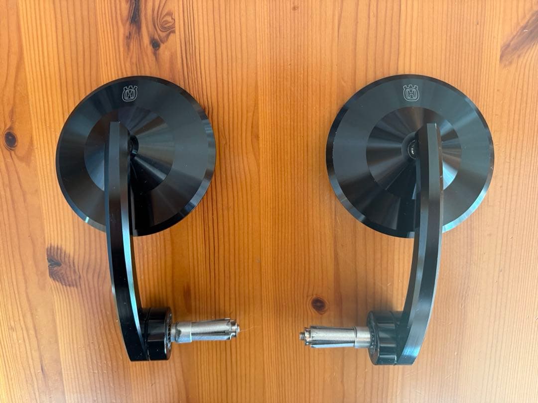 ハスクバーナ　バーエンドミラー　スヴァルトピレン