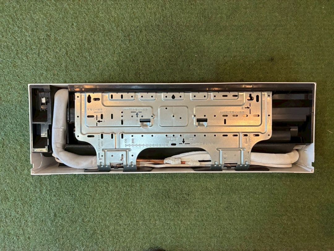 2065 東芝【RAS-K221M (W)】2024年製 6畳 エアコン 中古