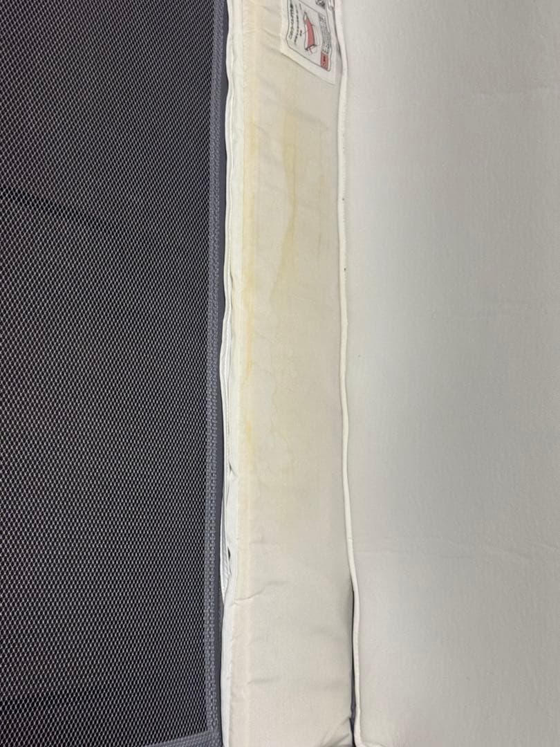 アップリカ　ココネルエアープラスAB ベビーベッド　グレー