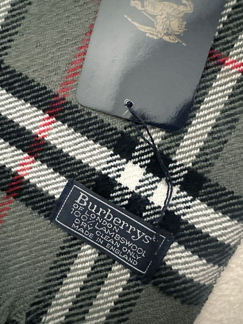 170センチ長め！タグ付き新品♡バーバリー♡ノバチェック柄♡マフラー♡グレー