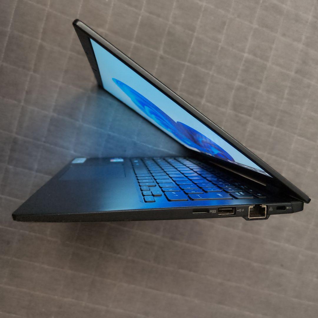 美品 Dynabook 超軽量 驚速 11世代i7 16GB 512GB 66