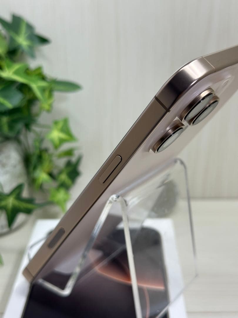 ✨iPhone 16 Pro Max 256GB デザートチタニウム✨