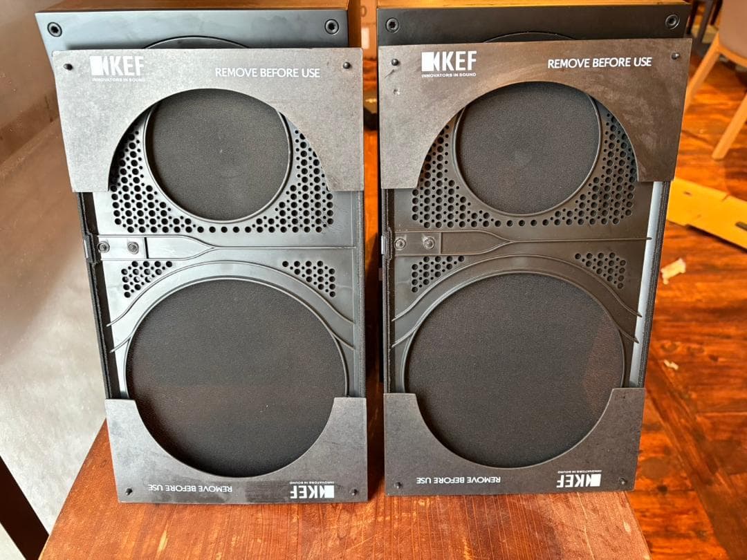 KEF Q300 [ヨーロピアンウォールナット ペア]
