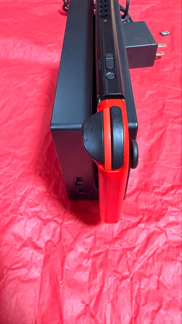 Nintendo Switch 本体 レッド　sdカード入り