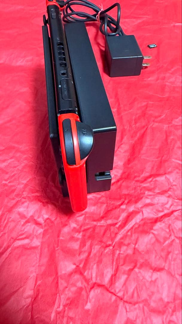 Nintendo Switch 本体 レッド　sdカード入り