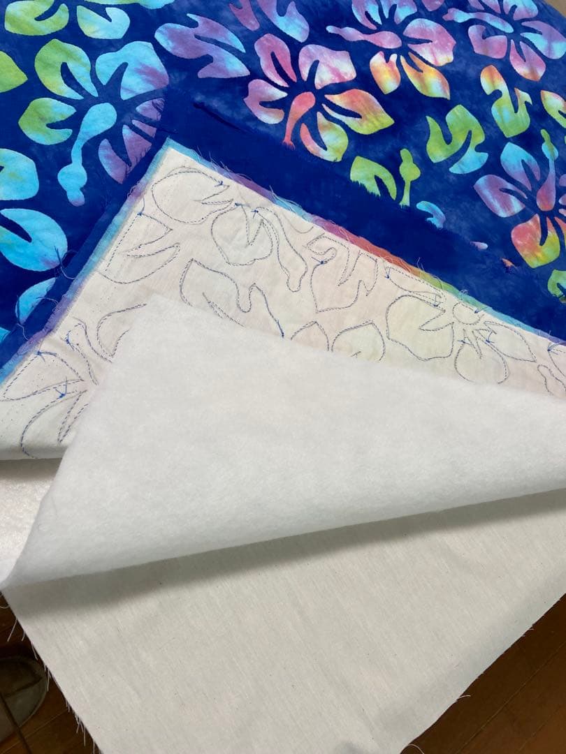 ハワイアンキルト ハンドメイドトートバッグ　ハイビスカス柄　おまけあり