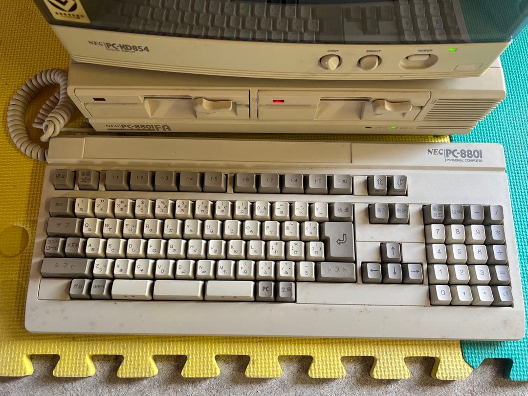 ま*ン様 【O-1576】NEC PC-8801FA PC-KD854 レトロ