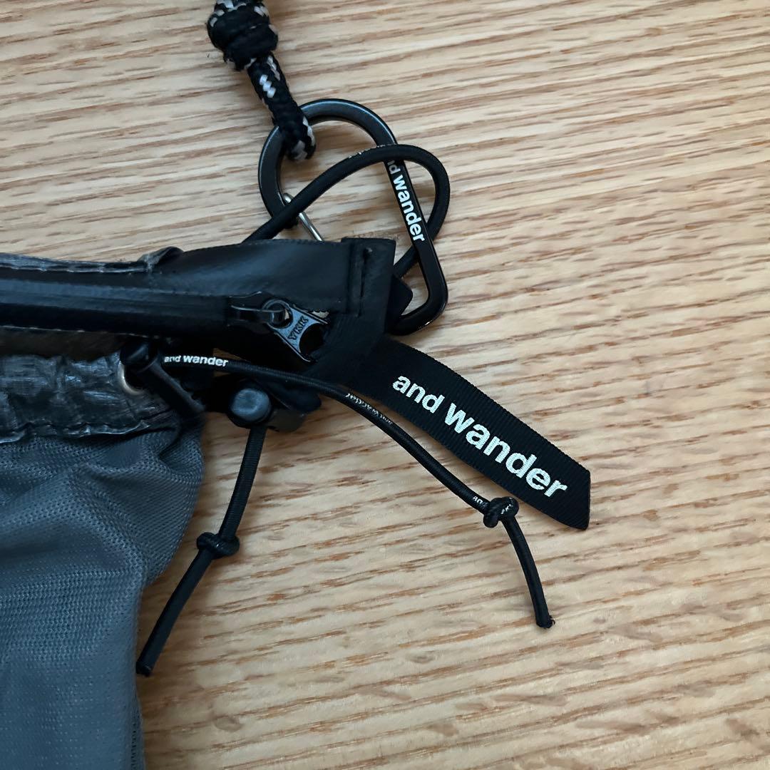 and wander サコッシュ バッグ アンドワンダー キューベンファイバー
