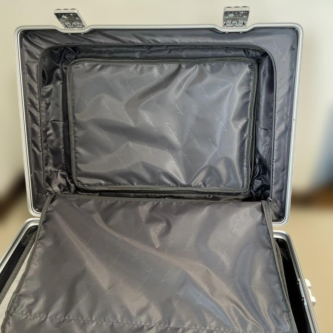 リベティLibeteeキャリーケースMサイズ　新品未使用　カバー&ネームタグ付