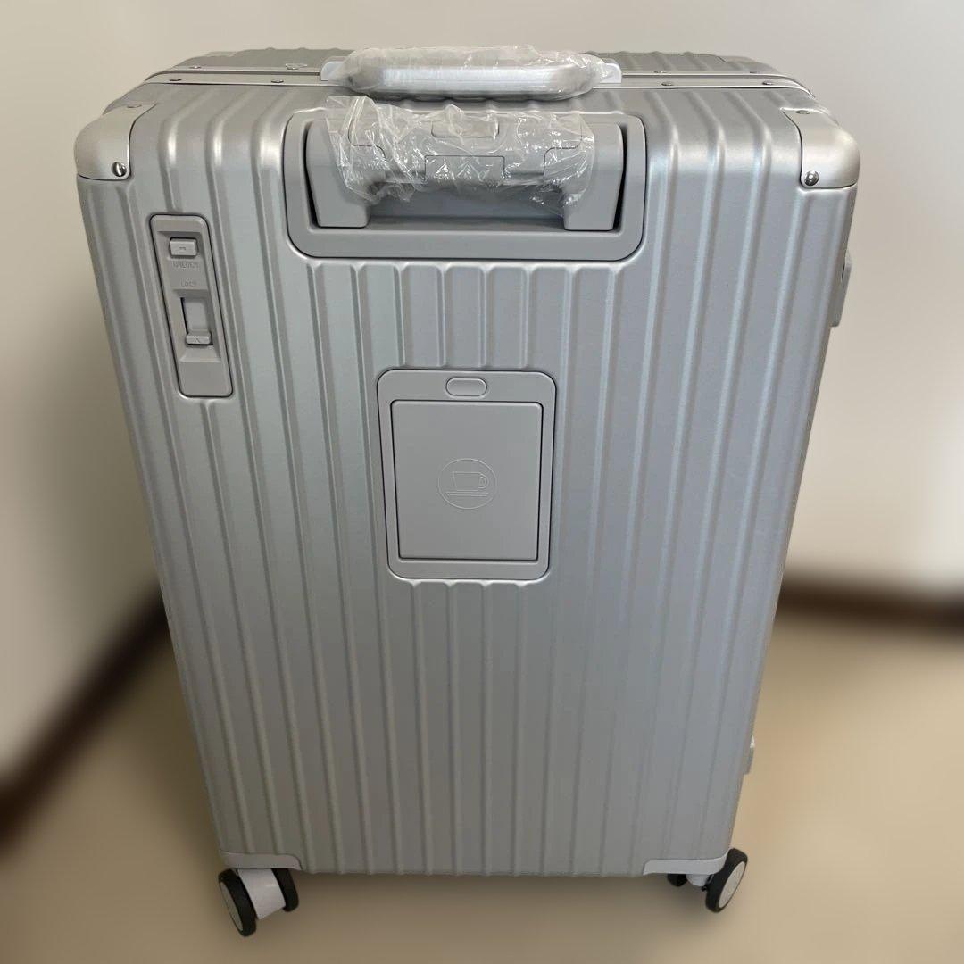 リベティLibeteeキャリーケースMサイズ　新品未使用　カバー&ネームタグ付