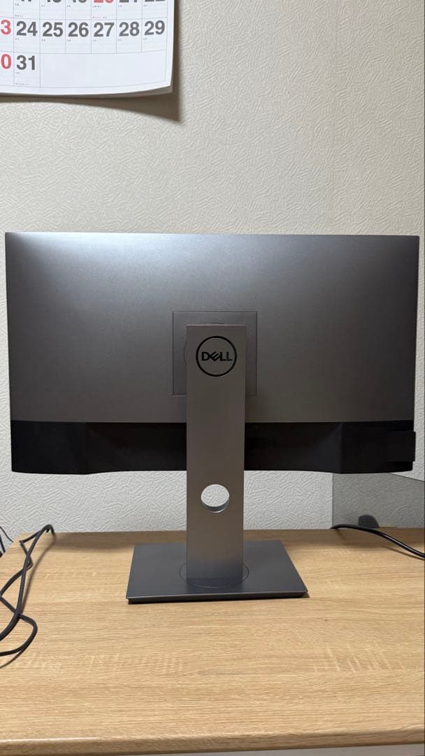 DELL 4Kモニター U2720QM