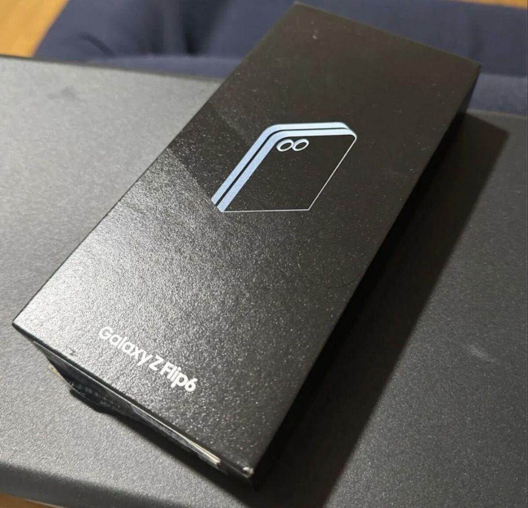 Samsung Galaxy Z Flip6 本体