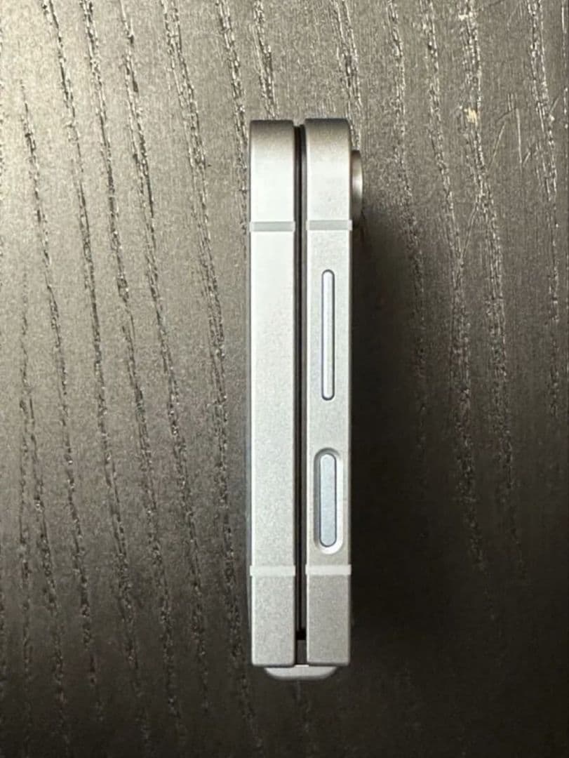 Samsung Galaxy Z Flip6 本体