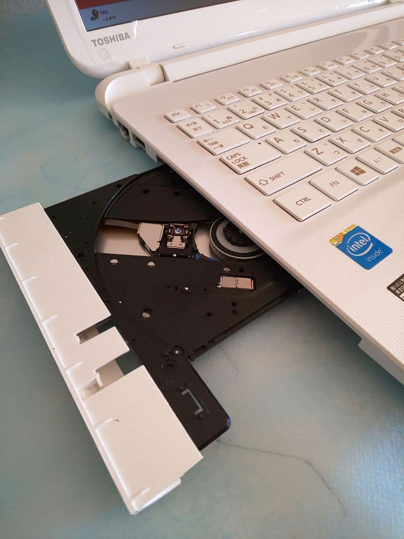 【極上美品】使用感が無い東芝 ダイナブック T45PW