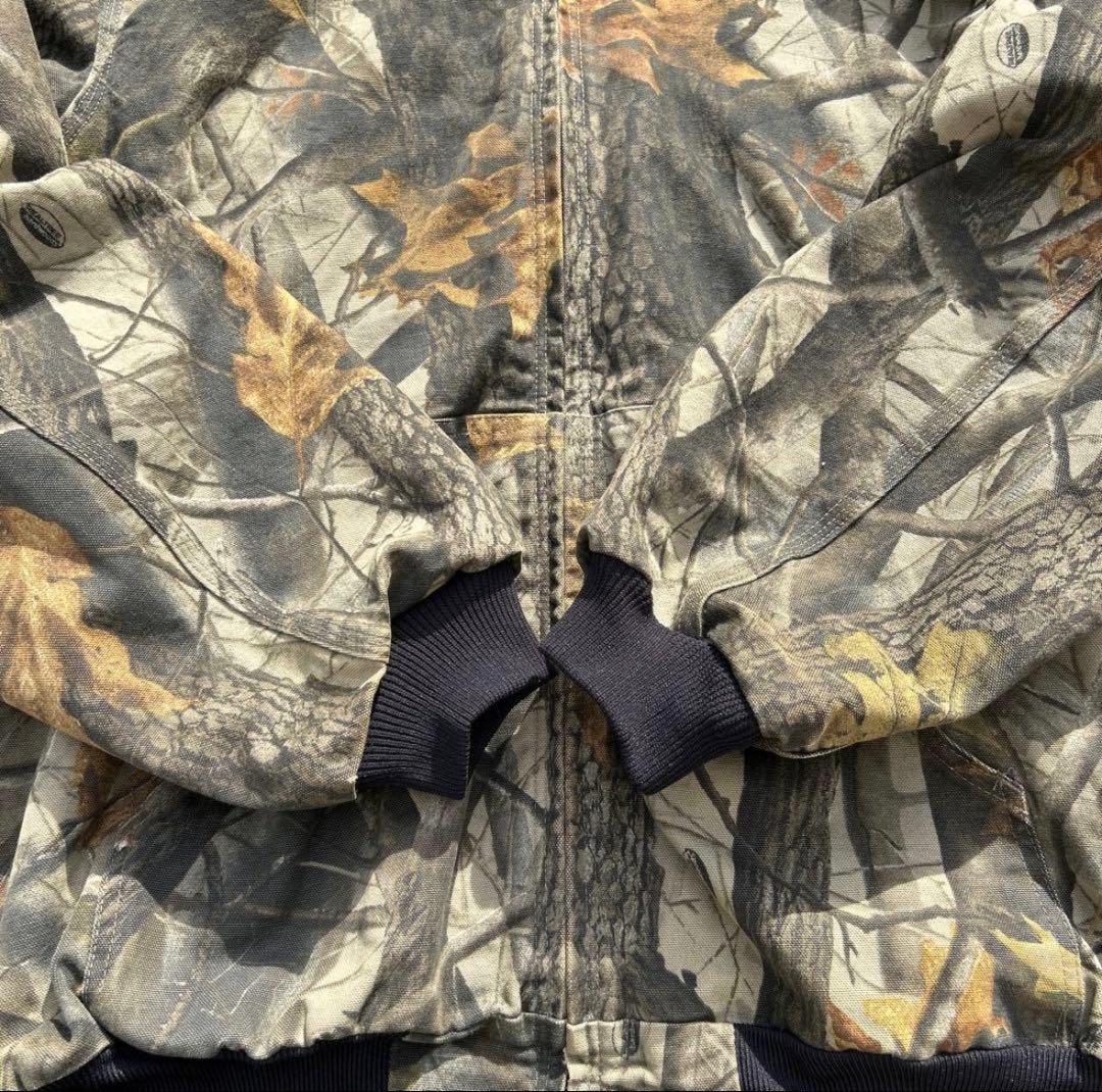 Carhartt アクティブジャケット　リアルツリー