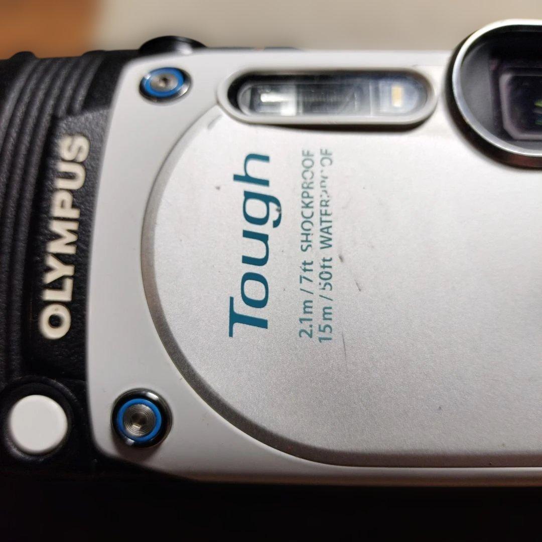 OLYMPUS STYLUS TG-870 Tough デジカメ