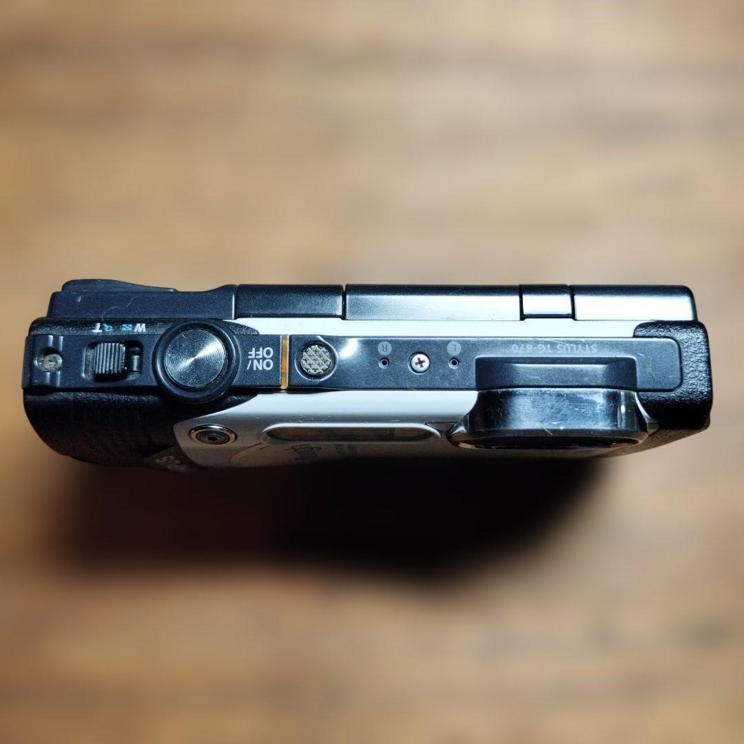 OLYMPUS STYLUS TG-870 Tough デジカメ