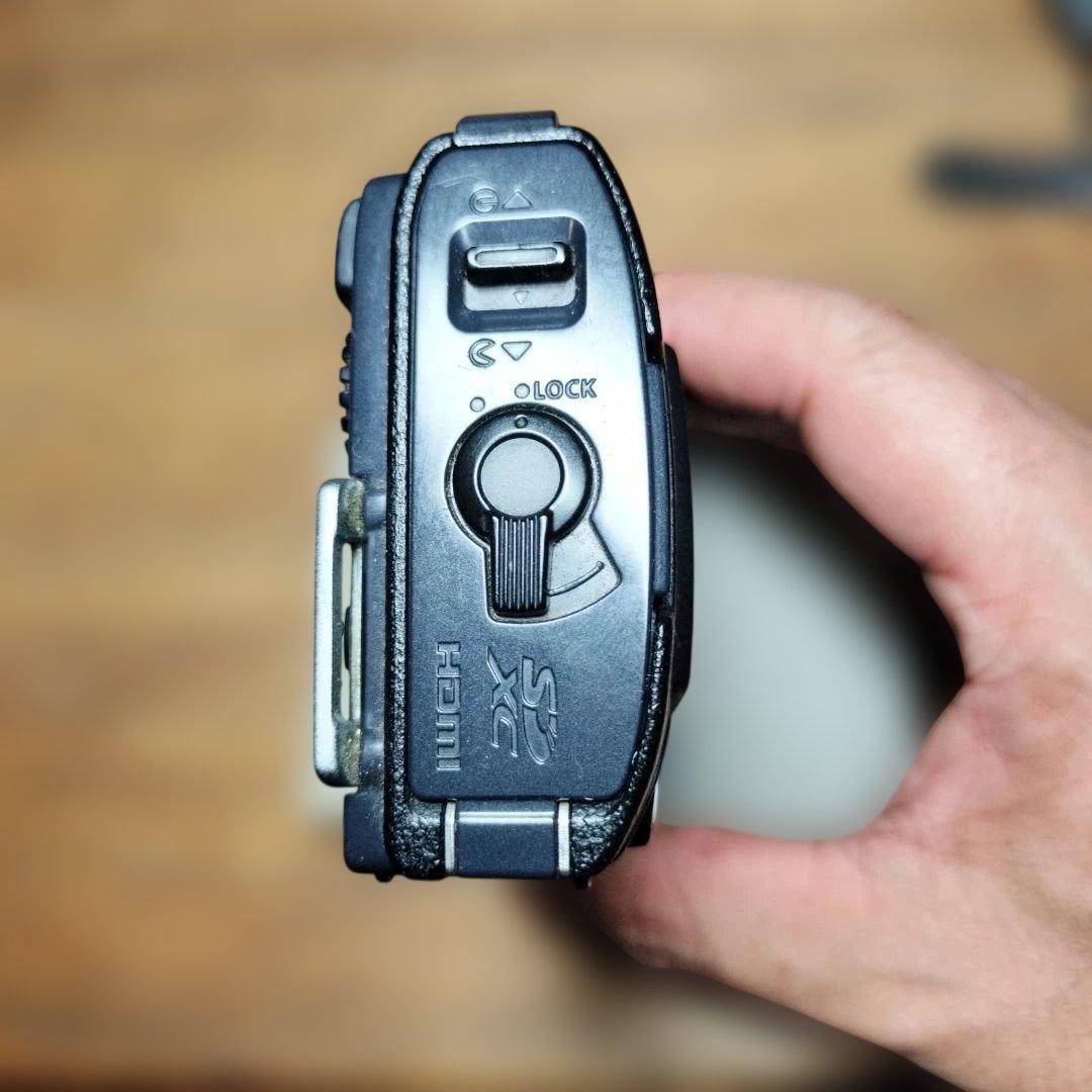 OLYMPUS STYLUS TG-870 Tough デジカメ