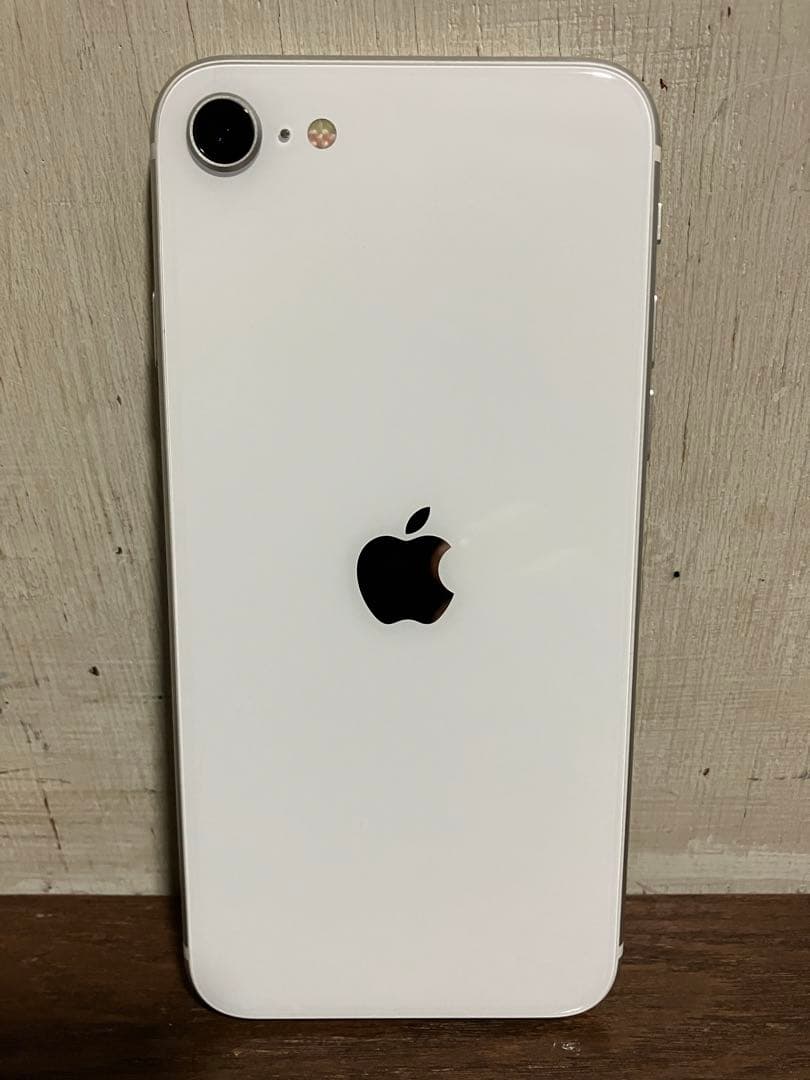 【 早い者勝ち！】 128GB ✧ 美品 iPhone SE2 SIMフリー
