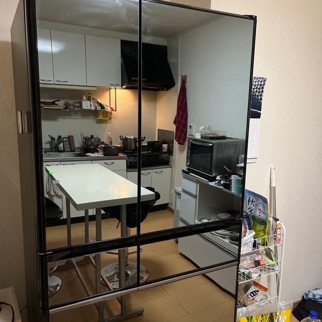 家庭用業務用、小規模飲食店用　大型冷蔵庫 タッチパネル操作 黒　735L