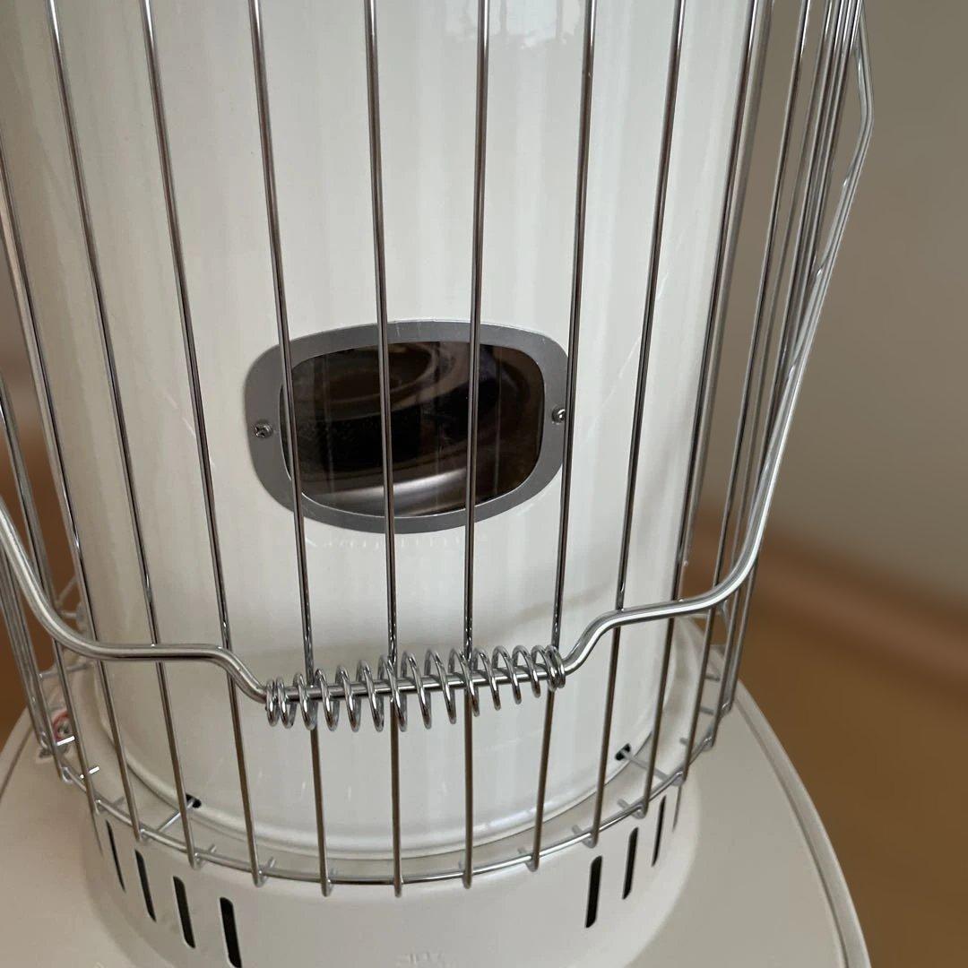 コロナ　石油ストーブ ホワイト 灯油 木造17畳まで