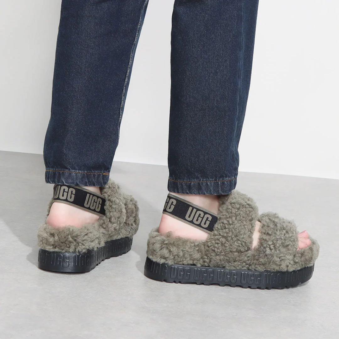 UGG 激レアオー フラッフィータ 新品サンダル アグ フラットサンダル 厚底