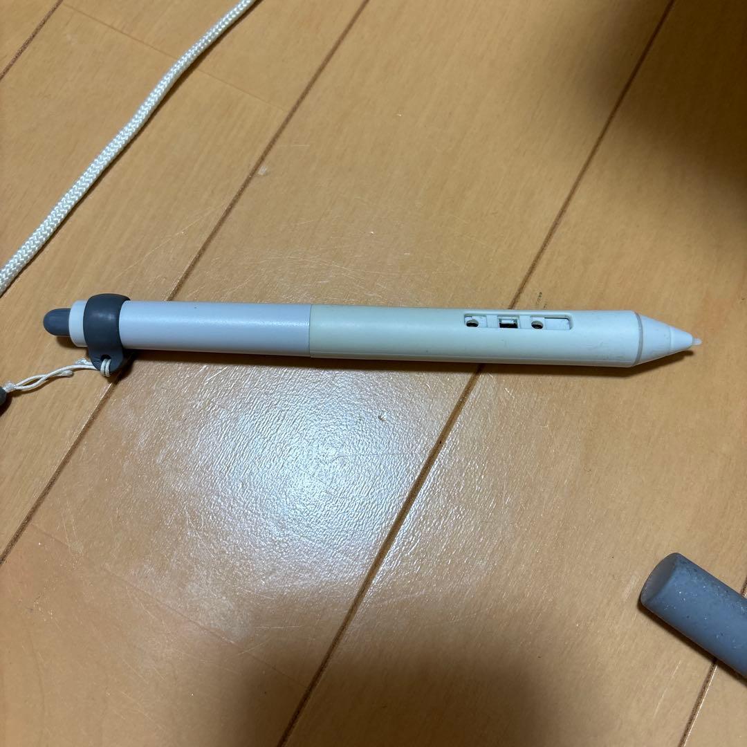 Wacom 液晶ペンタブレット本体