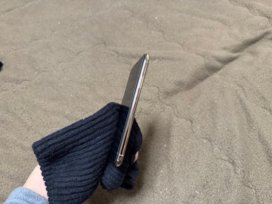 【美品】iPhoneXS ゴールド 64GB SIMフリー