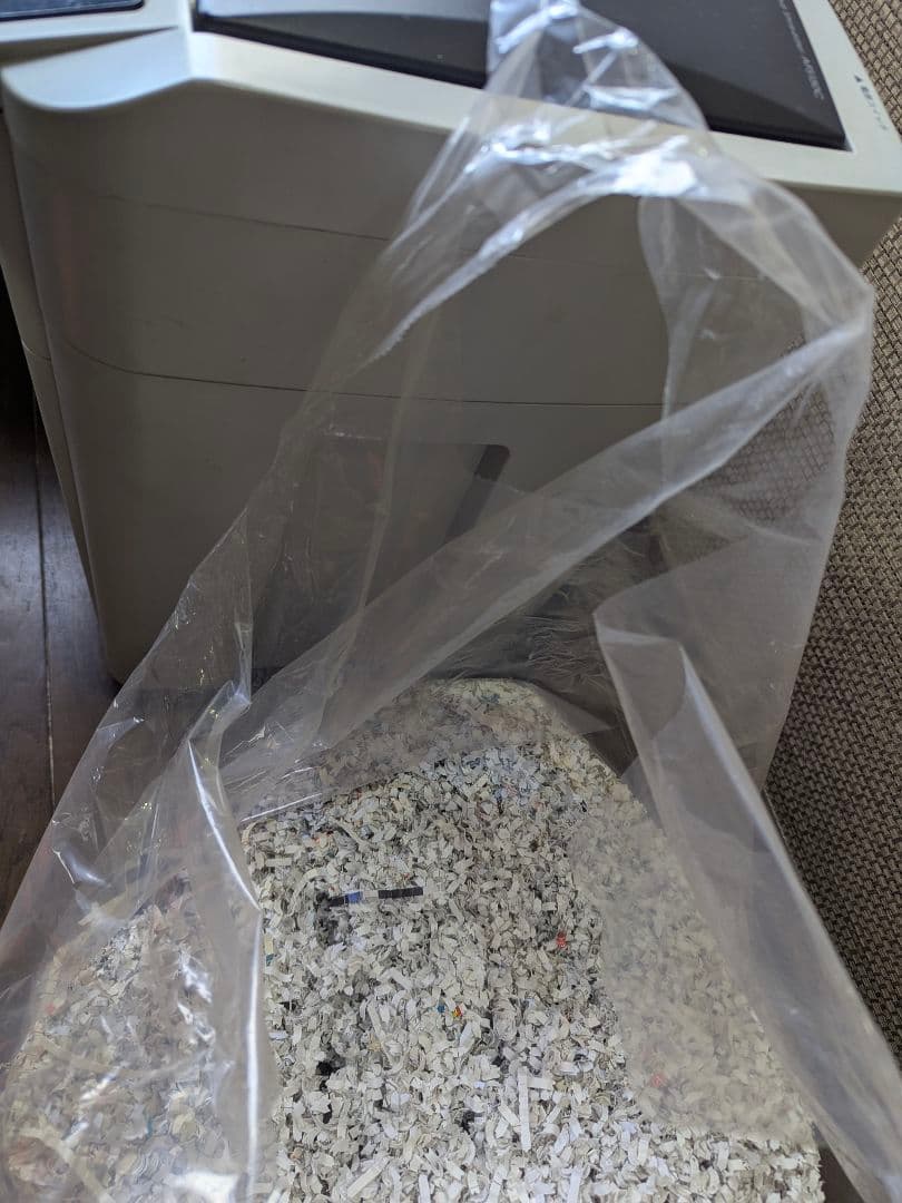 アイリスオーヤマ オートフィードシュレッダー AFS150C　取扱説明書付き