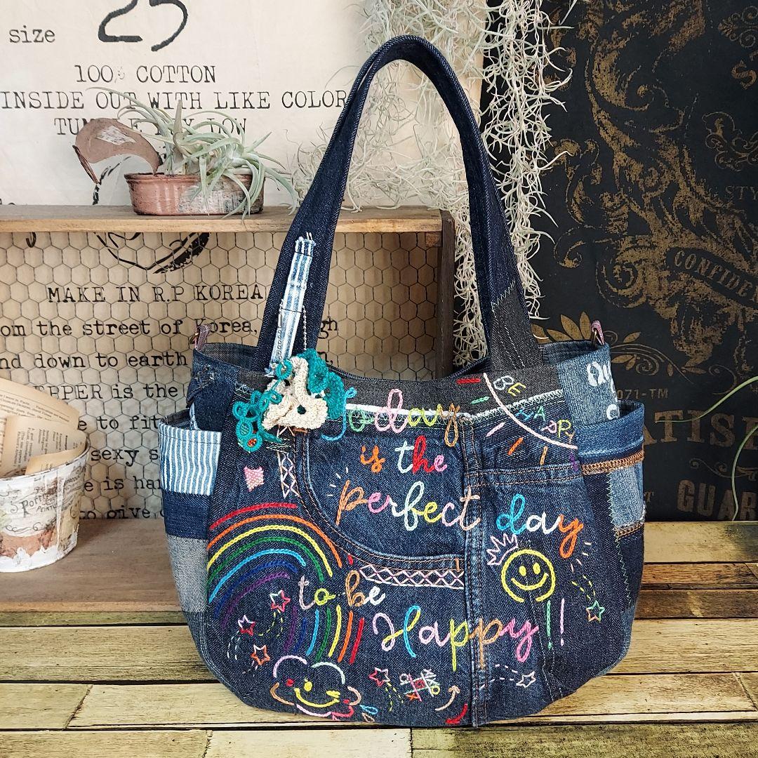 刺繍デニムバック　No.668　デニムリメイク　刺繍バック　チューリップバック