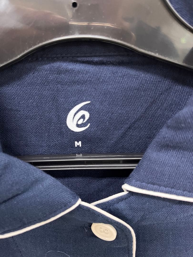 新品　リライブ　ネイビー ボタン付きパジャマ　サイズM 正規品