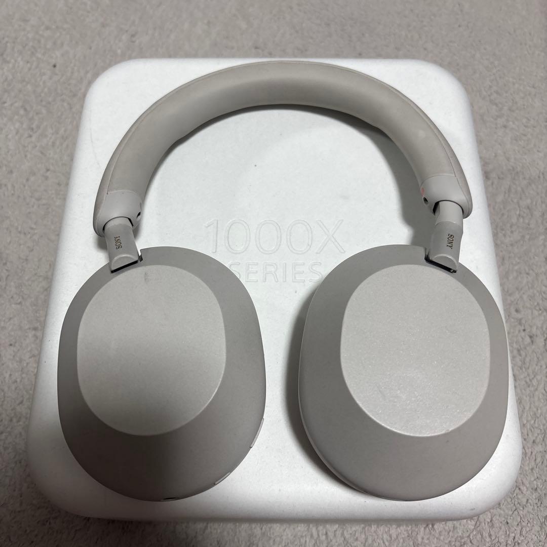 sony ワイヤレスヘッドフォン　wh-1000xm5 ホワイト