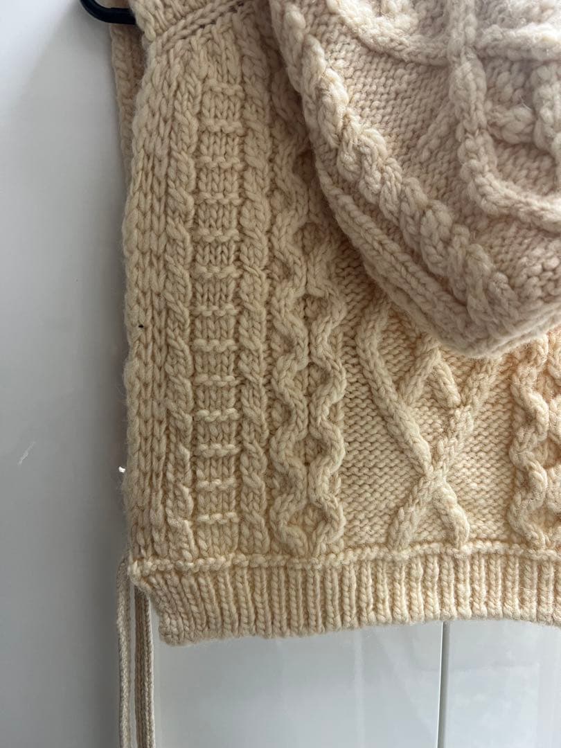 新品tao COMME des garçonsアイボリー ケーブル編みセーター