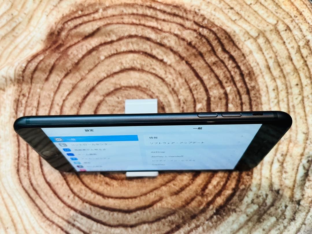SIMフリー　AirDrop可　美品　iPhone7 Plus 32GB