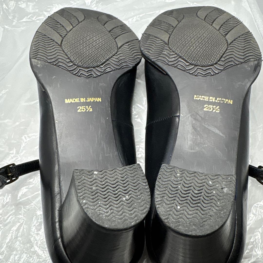 ZUCCOTTOクラシカル ストラップパンプス