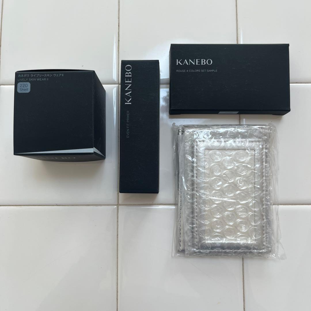 神崎恵ライブリースキンウェアII &イーブンフィットプライマー+口紅＋ミラー4点