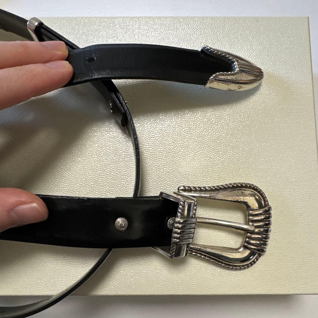 TOGA PULLA メタルレザーベルト