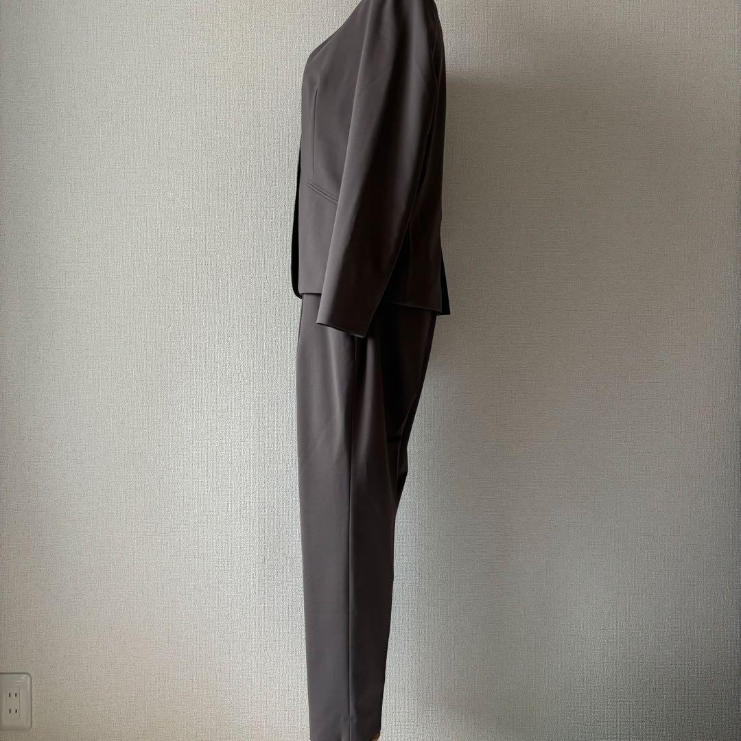 【大きい】グリーンレーベルリラクシング　パンツスーツ　L　ノーカラー　ブラウン