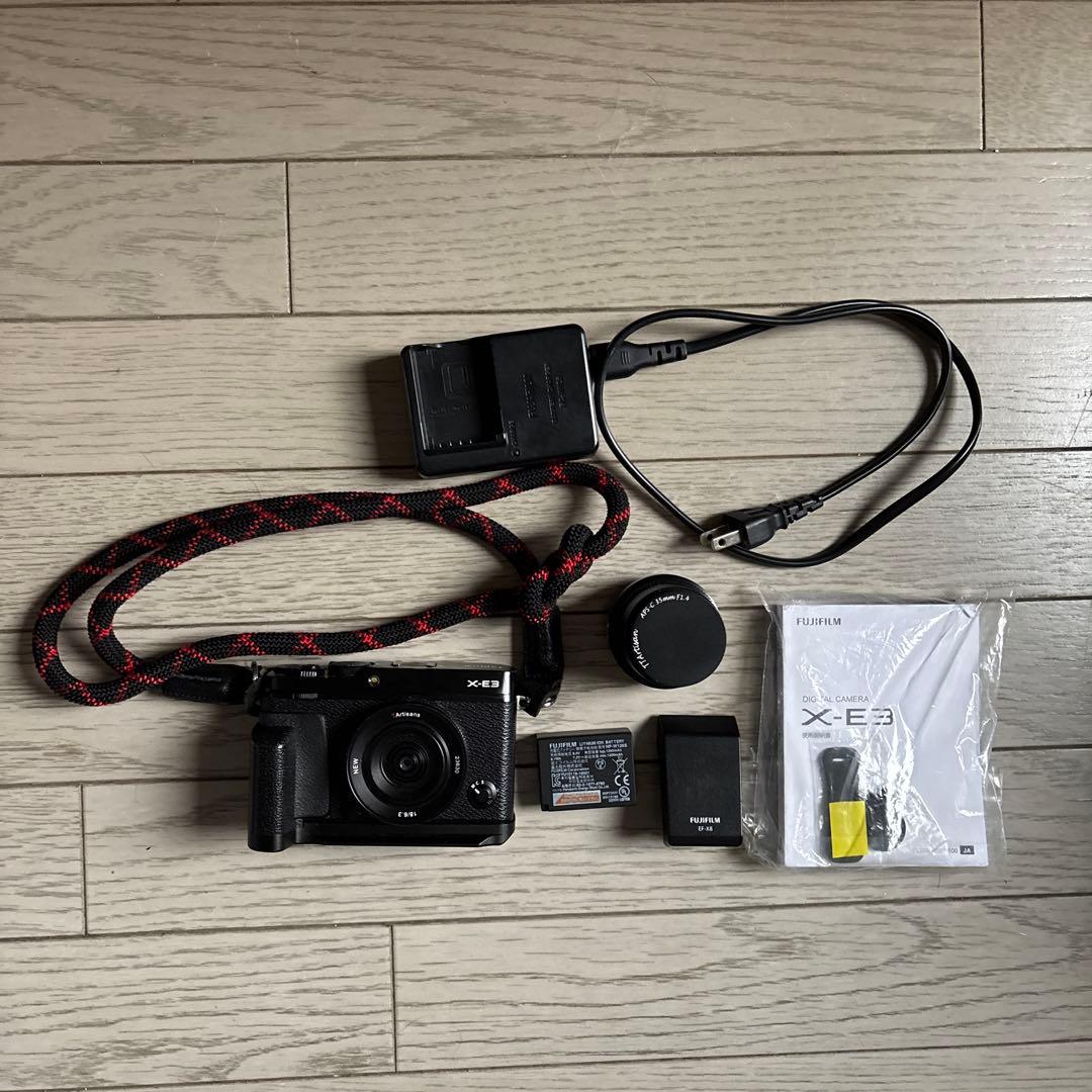 富士フィルム　XE-3 ブラック