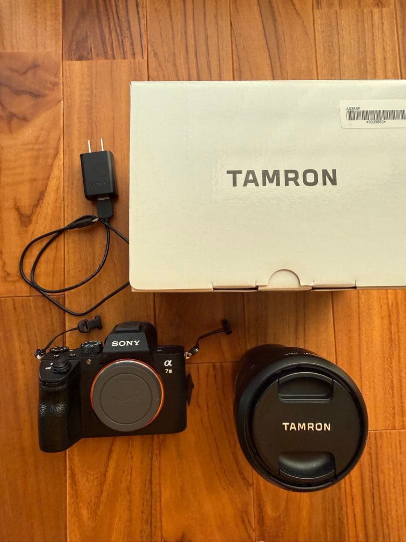 SONY α7III ミラーレス一眼カメラ　TAMRON28-75mm レンズ付