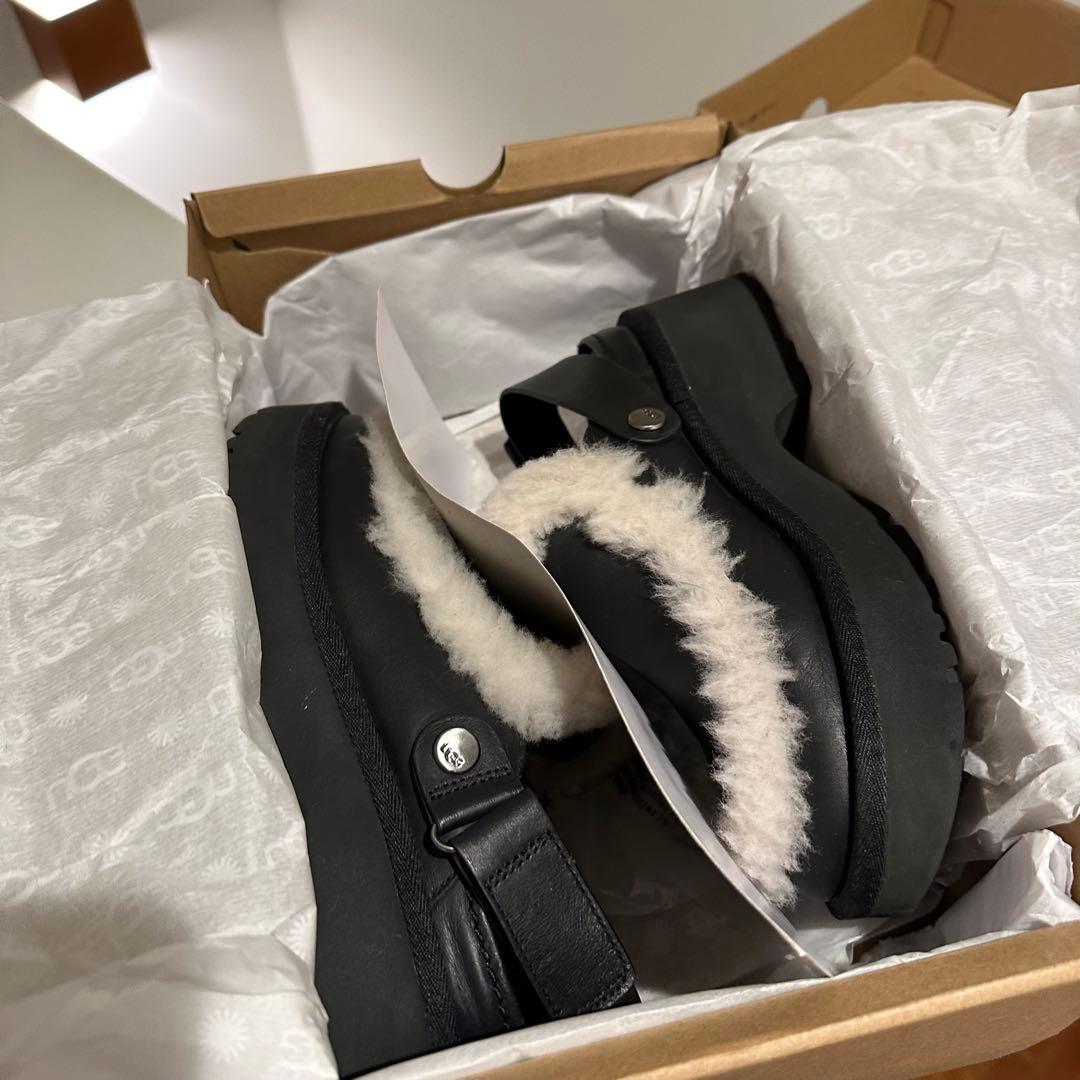 UGGエスミーレザークロッグ24cm